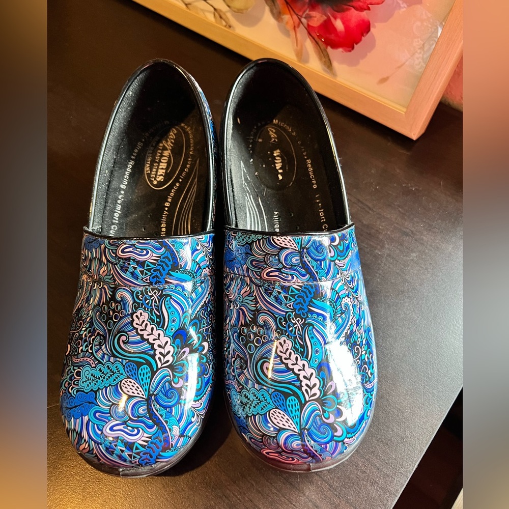 Easy Works Non-Slip, Non-Marking Super Cute Shoes